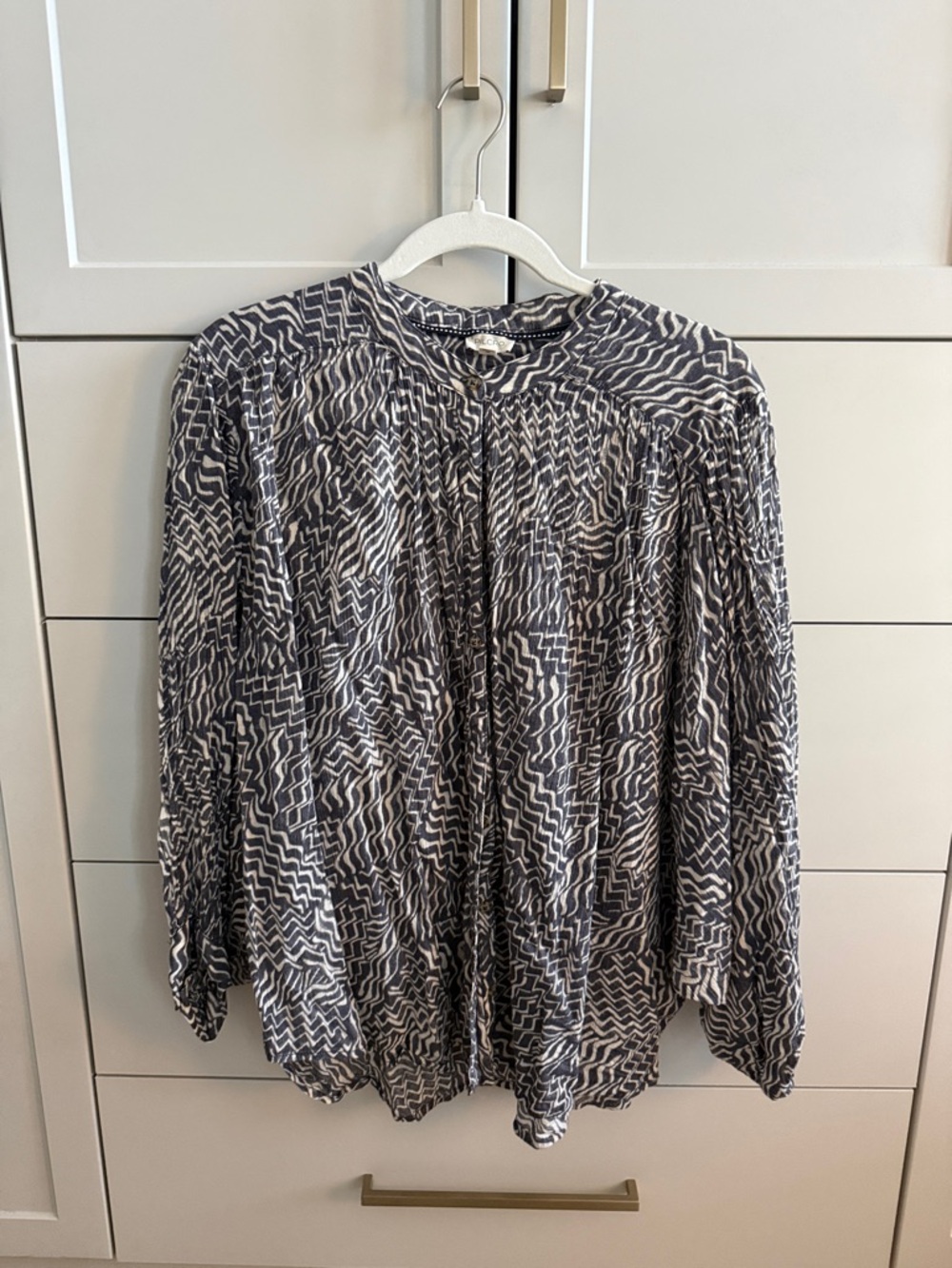 Pilcro Charcoal and White Abstract Print Button-Front Blouse